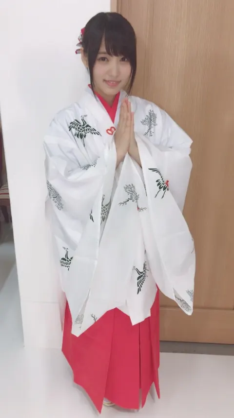 菅井 友香｜2018年（2018-01-03）｜4枚目