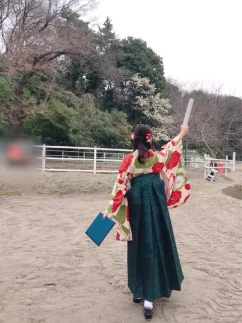 菅井 友香｜学生生活🎓（2018-03-23）｜4枚目