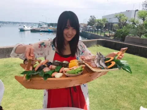 菅井 友香｜フェリーのソフトクリーム美味しかったな☺️（2018-05-30）｜3枚目