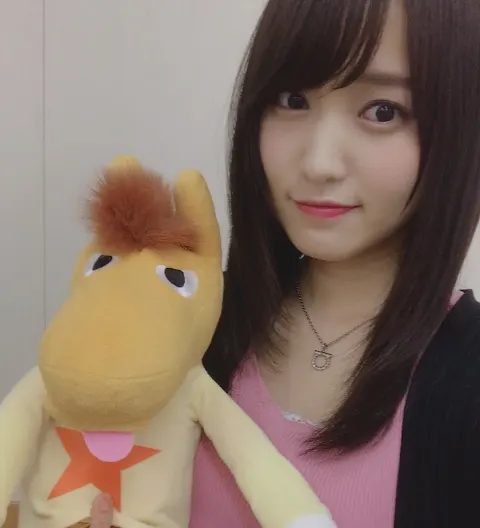 菅井 友香｜うまたせ〜🐴（2018-05-28）｜4枚目