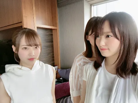 菅井 友香｜晴れた日は元気が出る☀︎（2020-04-23）｜3枚目