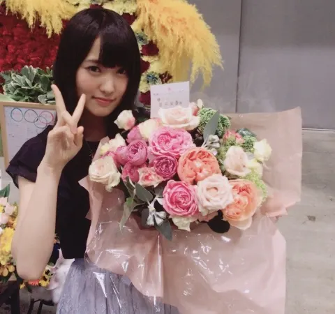 菅井 友香｜個別握手会\ ♪♪ /（2017-06-28）｜15枚目