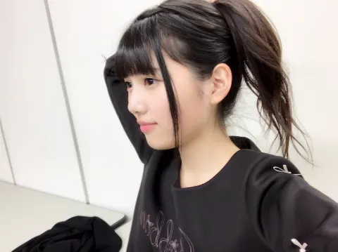 上村 莉菜｜｡.୨୧00457♡りな୨୧.｡（2017-03-10）｜4枚目