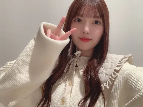 上村 莉菜｜2022年度カレンダー（2021-12-01）
