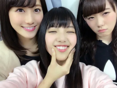 上村 莉菜｜｡.୨୧00387♡りな୨୧.｡（2016-12-14）｜5枚目