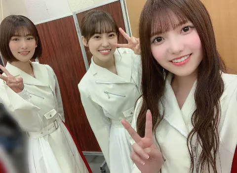 上村 莉菜｜紅白歌合戦（2021-01-08）｜3枚目