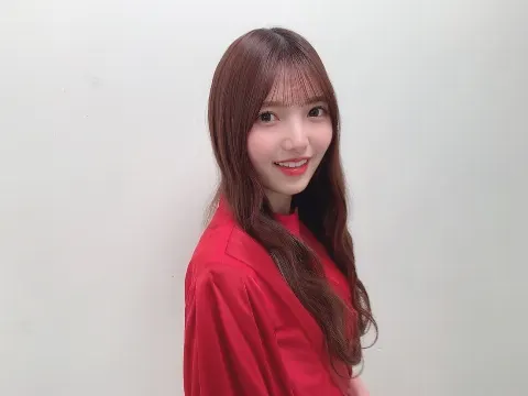 上村 莉菜｜2021年（2021-12-31）｜3枚目