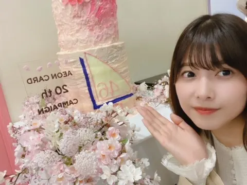 渡邉 理佐｜かすみ草（2020-11-08）｜2枚目
