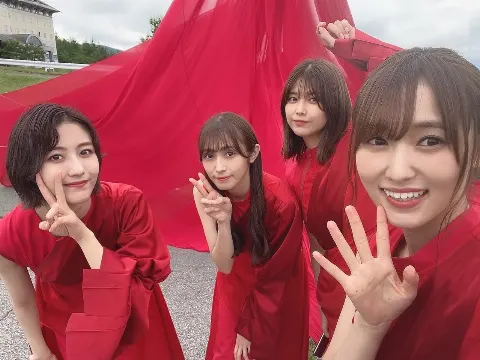 渡邉 理佐｜3rdシングル（2021-10-13）｜2枚目