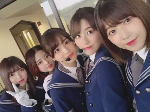 渡邉 理佐｜歩道橋。（2019-07-13）｜3枚目