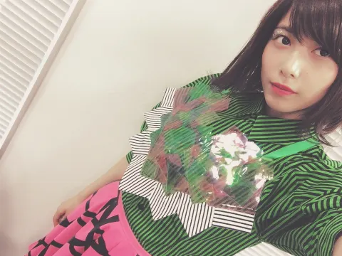 渡邉 理佐｜お知らせーー。（2016-12-23）｜2枚目