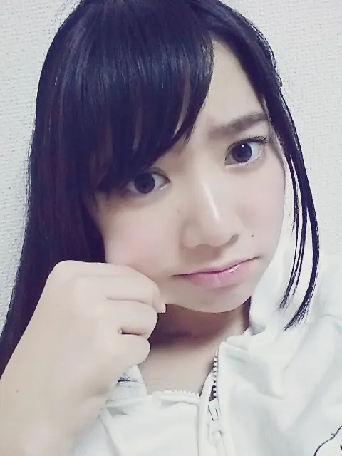 米谷 奈々未｜ほっぺぷにーん( *´꒳`* )（2015-12-13）｜2枚目