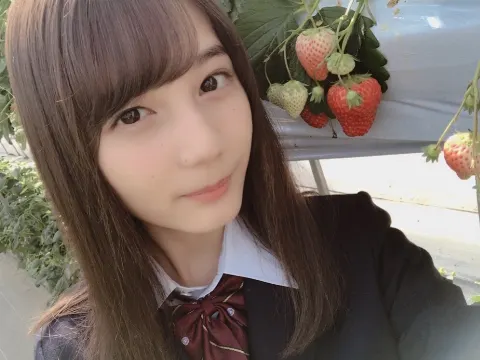小坂 菜緒｜いちご🍓 小坂菜緒（2018-03-21）｜5枚目