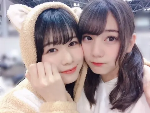 小坂 菜緒｜大好きな人達に包まれて 小坂菜緒（2018-03-30）｜7枚目