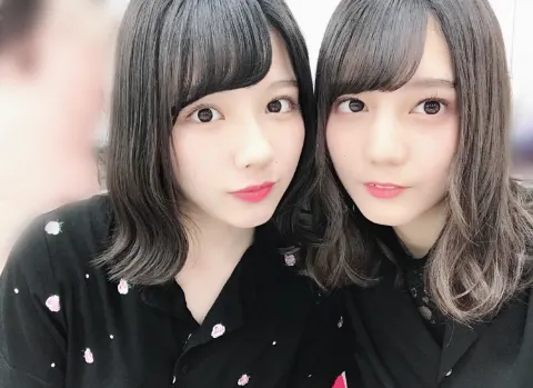 小坂 菜緒｜今日の朝洋服を決めていたらなんやねんこれ、と見た事のない袋が…（2018-07-23）