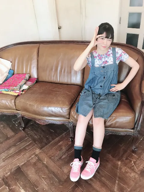 小坂 菜緒｜北海道はでっかいどうって小さい頃よく面白がって言ってたけど普…（2018-07-27）｜3枚目