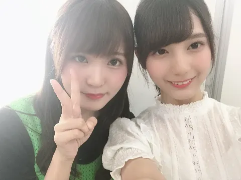 小坂 菜緒｜髪の毛を短くして洗うの楽になったと思ったら髪の毛細いのに量多…（2018-08-08）｜5枚目