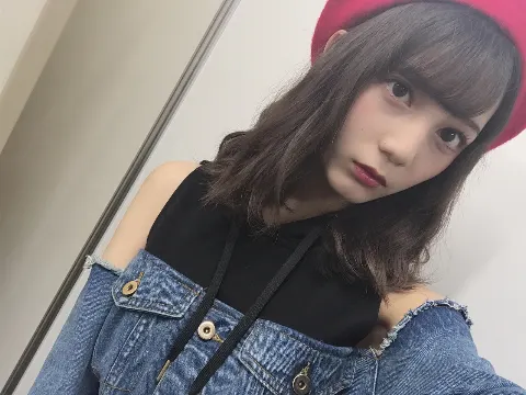 小坂 菜緒｜今思えばこの間の第2弾を書いてないことに気がつき、本当は一つ…（2018-09-18）｜2枚目
