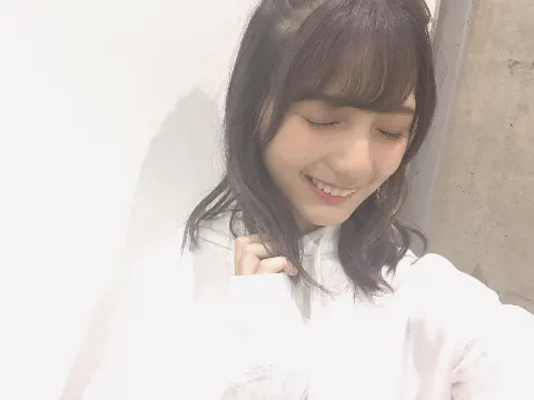 小坂 菜緒｜昨日、家族と大阪弁について話をしてたんですけど、まぁ終始爆笑…（2018-10-04）