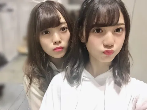小坂 菜緒｜昨日、家族と大阪弁について話をしてたんですけど、まぁ終始爆笑…（2018-10-04）｜5枚目
