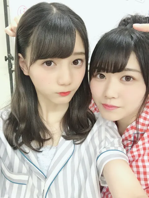 小坂 菜緒｜朝が寒すぎて暖房をつけて過ごしてたら、外に出た時にあまりにも…（2018-11-15）