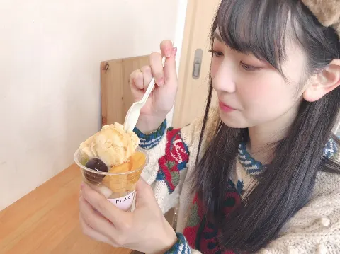 金村 美玖｜冬はくすんだ色が好き。（2018-12-02）｜4枚目