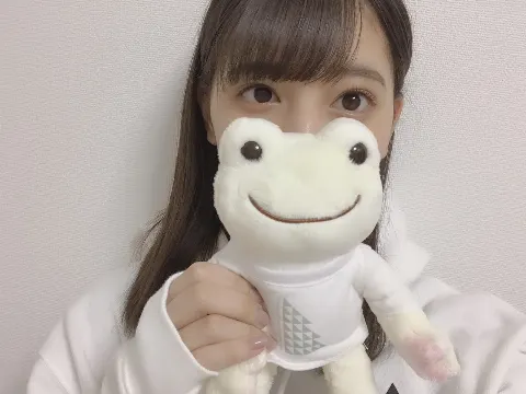小坂 菜緒｜信号待ちをしてて、ふとちょっとした会話が聞こえてきたんですけ…（2018-12-20）｜2枚目