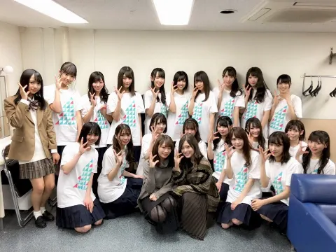 小坂 菜緒｜信号待ちをしてて、ふとちょっとした会話が聞こえてきたんですけ…（2018-12-20）｜3枚目