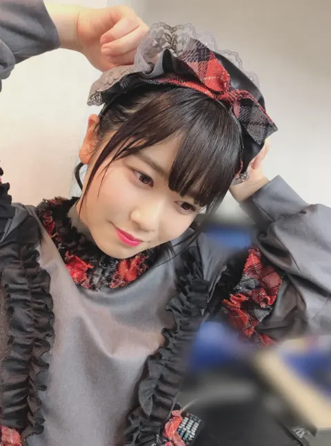 小坂 菜緒｜去年の今日には東京は雪降ってましたが、まだ降ってませんね、冬…（2018-12-28）｜8枚目