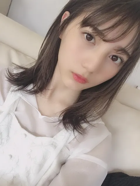 小坂 菜緒｜今から開けるブログは、告知多めですので、ためになると言えばた…（2019-04-01）