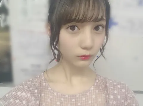 小坂 菜緒｜心が休まる時間というのを考えた時、ベットの上で映画を見ること…（2019-04-03）