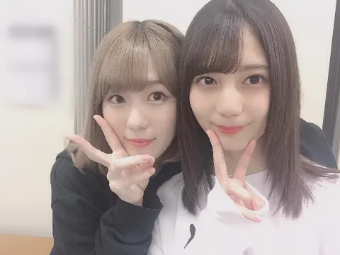 小坂 菜緒｜心が休まる時間というのを考えた時、ベットの上で映画を見ること…（2019-04-03）｜6枚目