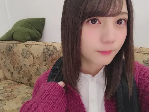 小坂 菜緒｜自身の幼少期について考えてみる（2019-04-17）