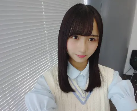上村 ひなの｜制服の涼やかな風に感謝のリボン🎀（2019-04-28）｜2枚目