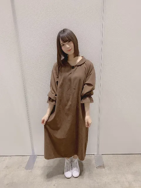 小坂 菜緒｜やっと外に出れたと思ったら、やっぱり嫌になって10分でその場…（2019-05-08）｜2枚目
