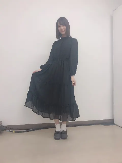 小坂 菜緒｜やっと外に出れたと思ったら、やっぱり嫌になって10分でその場…（2019-05-08）｜5枚目