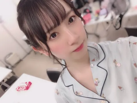 金村 美玖｜ぱじゃまってひらがなで書くと可愛い。（2019-05-18）｜9枚目
