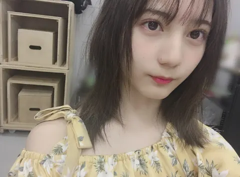小坂 菜緒｜夏のはじまりを感じる6月になりましたが、皆さんはもう夏を感じ…（2019-06-05）｜2枚目
