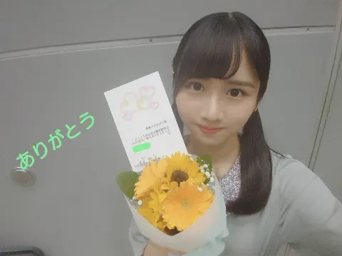 上村 ひなの｜53,個別握手会お花②（2019-06-12）｜3枚目