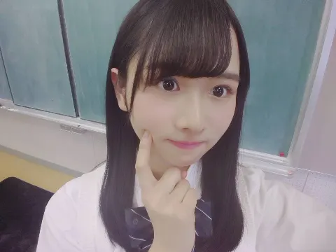 上村 ひなの｜54,３列目の真ん中（2019-06-18）｜3枚目