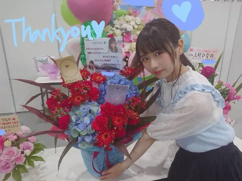 上村 ひなの｜61,💗個別握手会 東京ビッグサイト（2019-07-02）｜5枚目