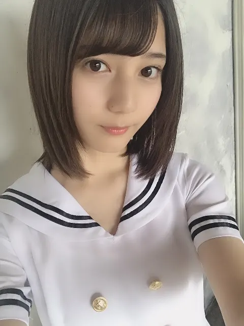 小坂 菜緒｜今目の前にあるものを言います。皆さん予想して？正解は…紅茶です。微糖の。（2019-07-18）