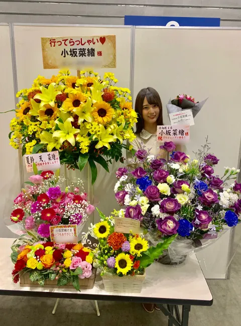 小坂 菜緒｜今目の前にあるものを言います。皆さん予想して？正解は…お水です。（2019-07-19）｜13枚目