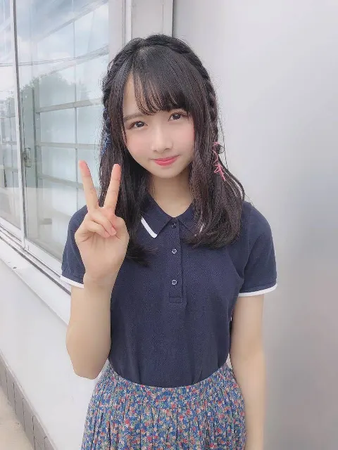 上村 ひなの｜💗個別握手会  in吹上ホール（2019-08-22）｜2枚目