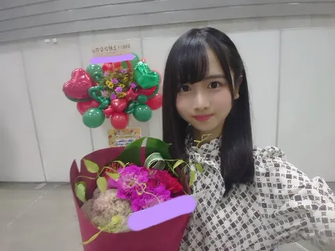 上村 ひなの｜個別握手会 パシフィコ横浜（2019-09-18）｜4枚目