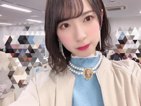 金村 美玖｜ポージング（2020-02-11）｜3枚目