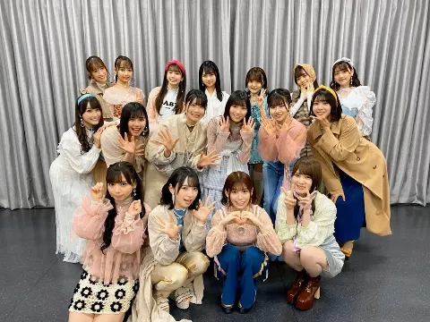 金村 美玖｜ポージング（2020-02-11）｜5枚目