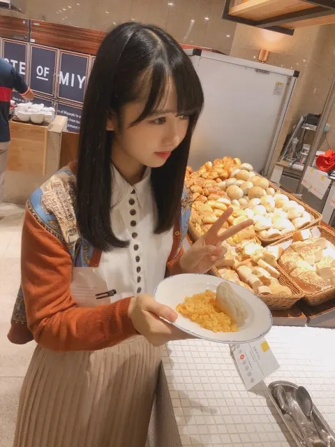 金村 美玖｜おへやじかん。（2020-04-13）｜3枚目