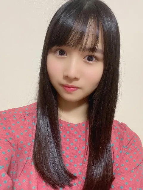 上村 ひなの｜ボタンをたくさん集めてどうするかまでは考えていませんでした。（2020-07-01）｜3枚目