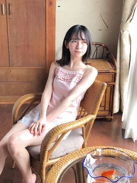 金村 美玖｜蚊取り線香の匂いがする（2020-09-09）｜3枚目